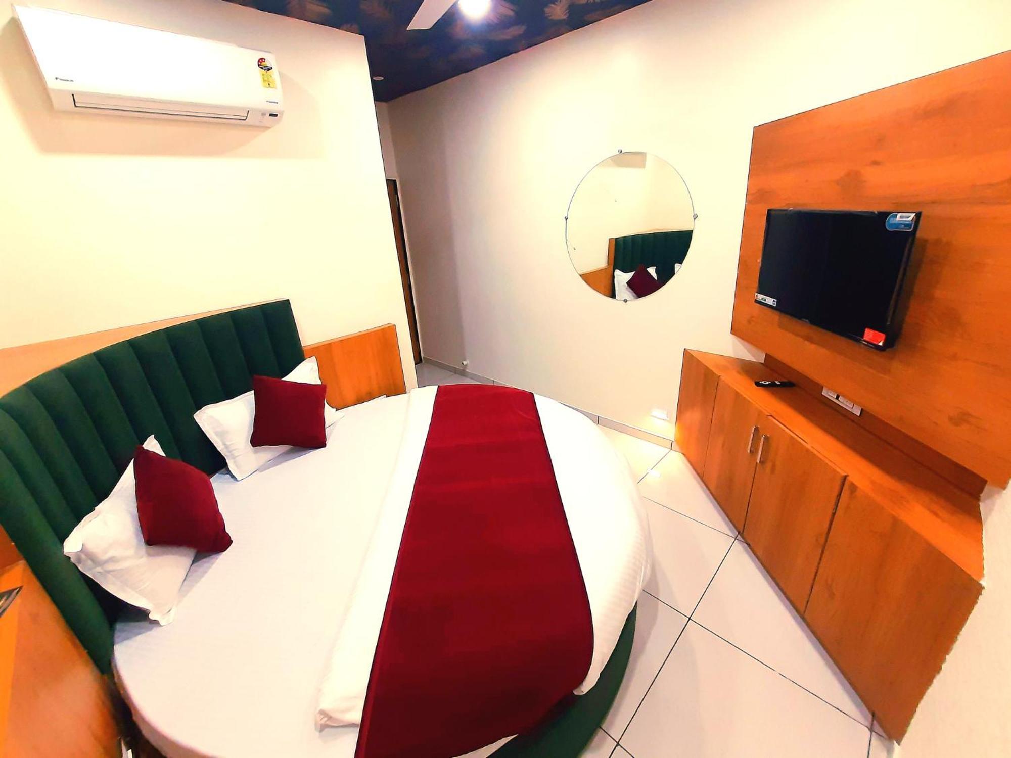 Hotel Suncity Ahmedabad Exterior foto