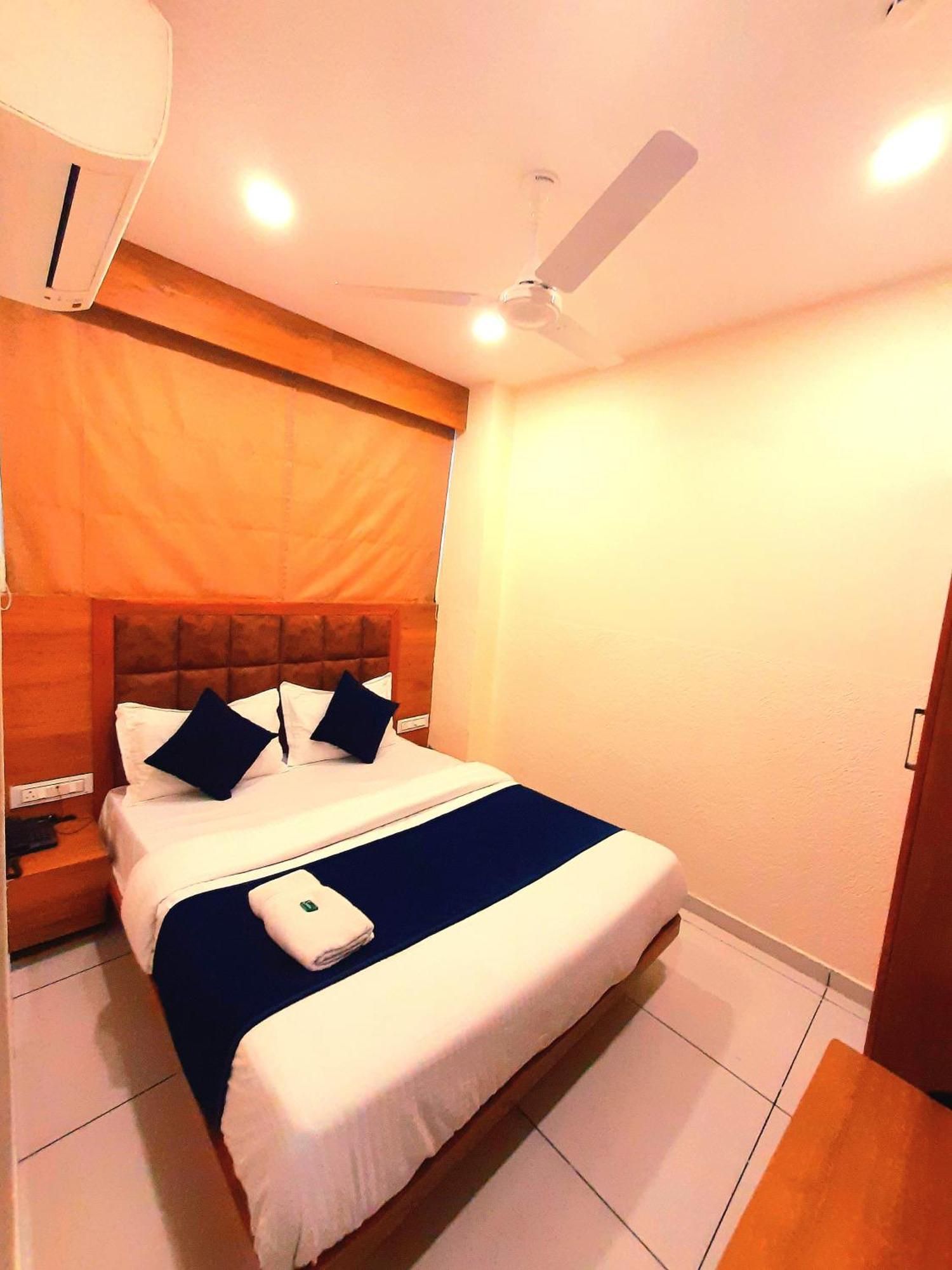 Hotel Suncity Ahmedabad Exterior foto