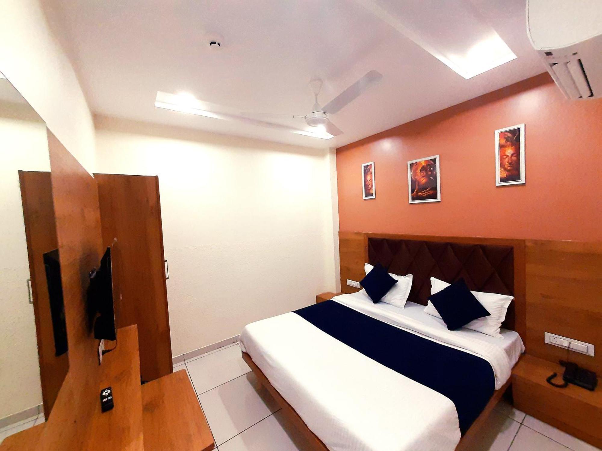 Hotel Suncity Ahmedabad Exterior foto