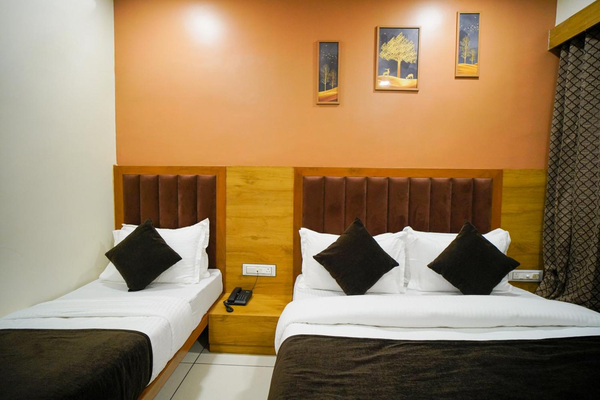 Hotel Suncity Ahmedabad Exterior foto