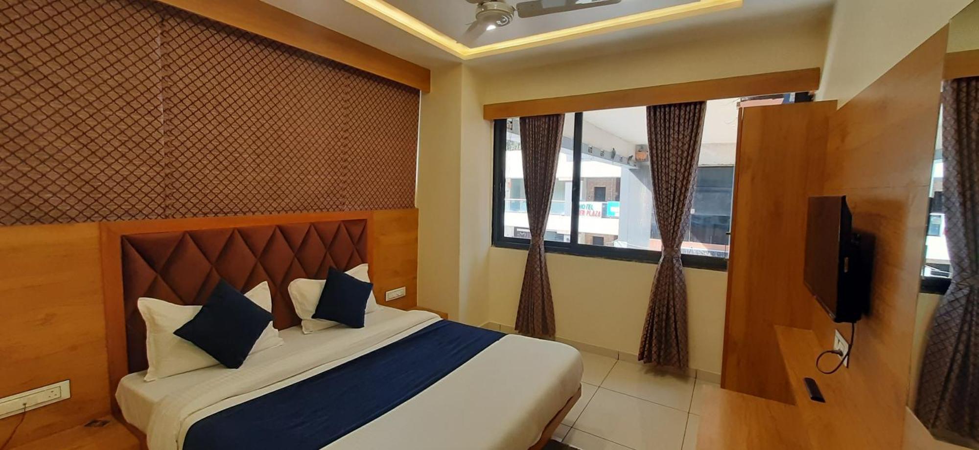 Hotel Suncity Ahmedabad Habitación foto