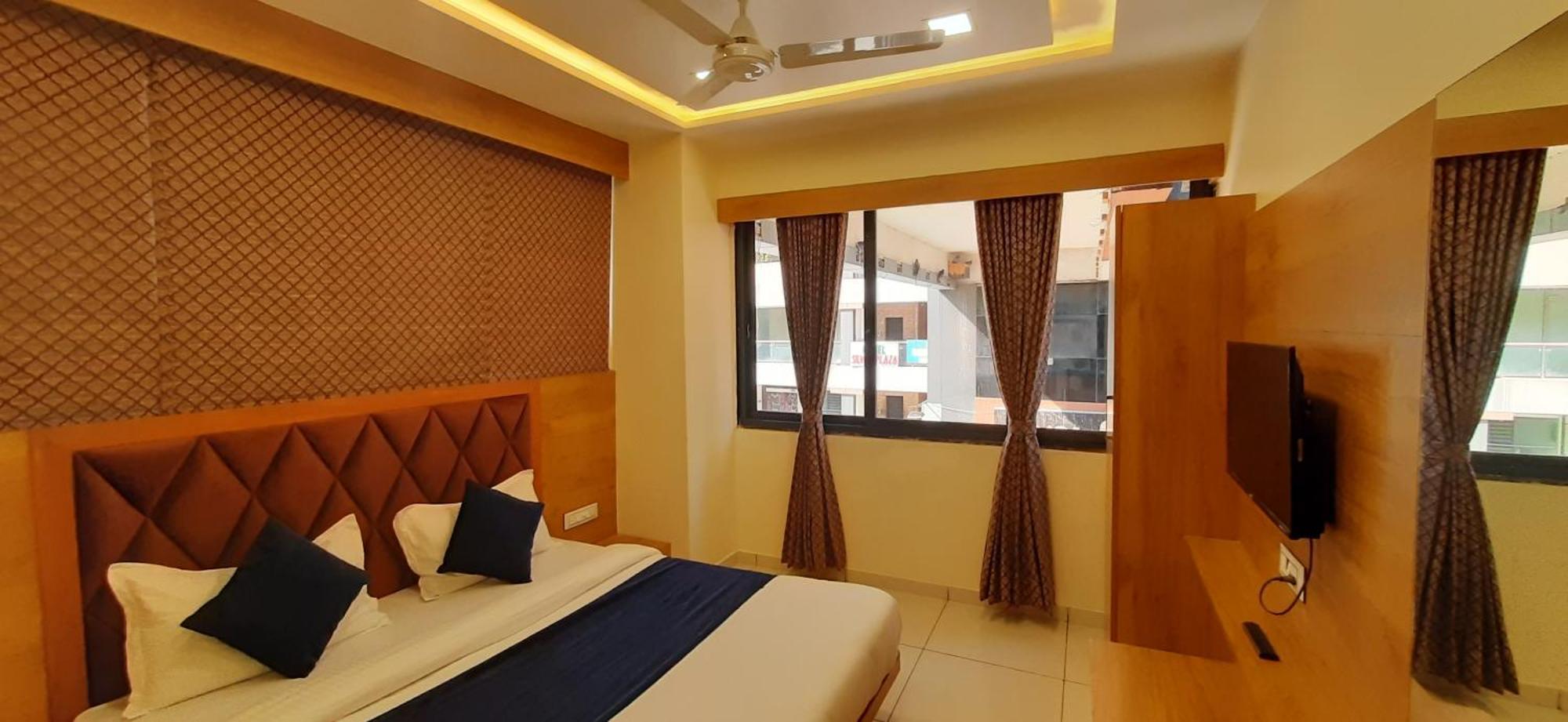 Hotel Suncity Ahmedabad Habitación foto